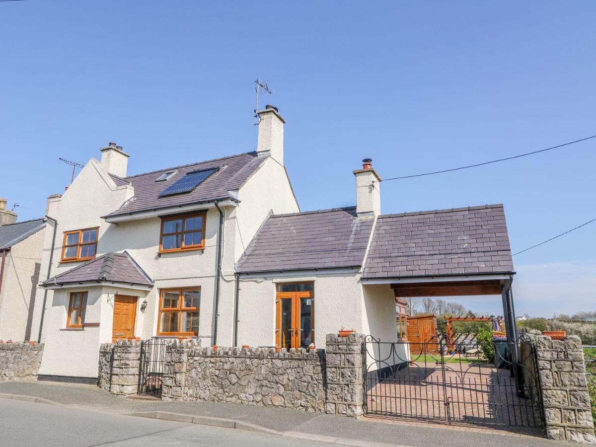 Villa Morannedd à Llanfairpwllgwyngyll Extérieur photo